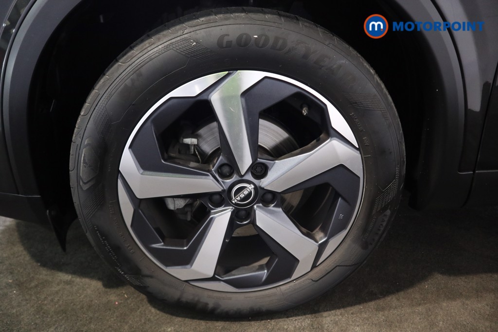 Nissan Qashqai N-Connecta Manual Petrol SUV - Stock Number (1583252) - 21st supplementary image
