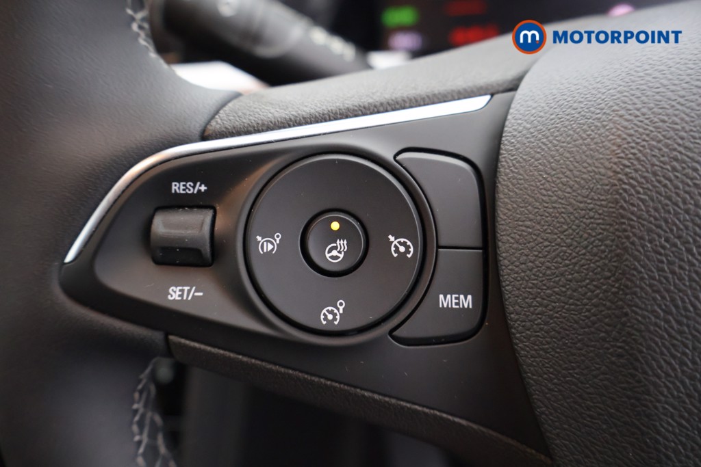 Vauxhall Grandland Ultimate Manual Petrol SUV - Stock Number (1583702) - 2nd supplementary image