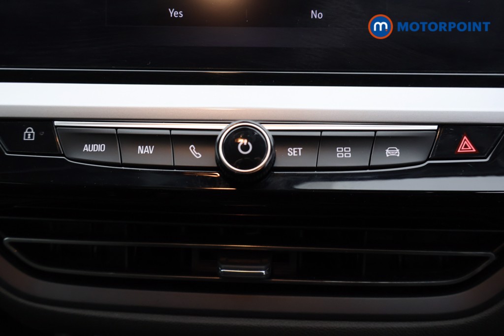 Vauxhall Grandland Ultimate Manual Petrol SUV - Stock Number (1583702) - 7th supplementary image