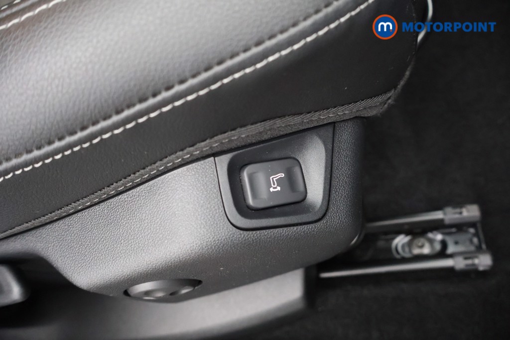 Vauxhall Grandland Ultimate Manual Petrol SUV - Stock Number (1583702) - 22nd supplementary image