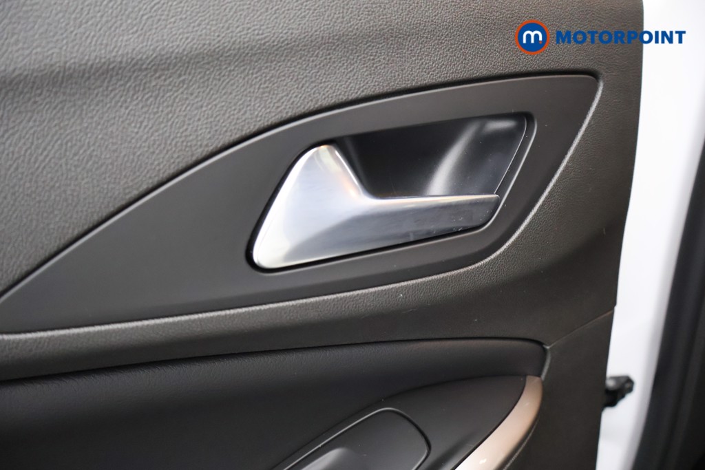 Vauxhall Grandland Ultimate Manual Petrol SUV - Stock Number (1583702) - 39th supplementary image