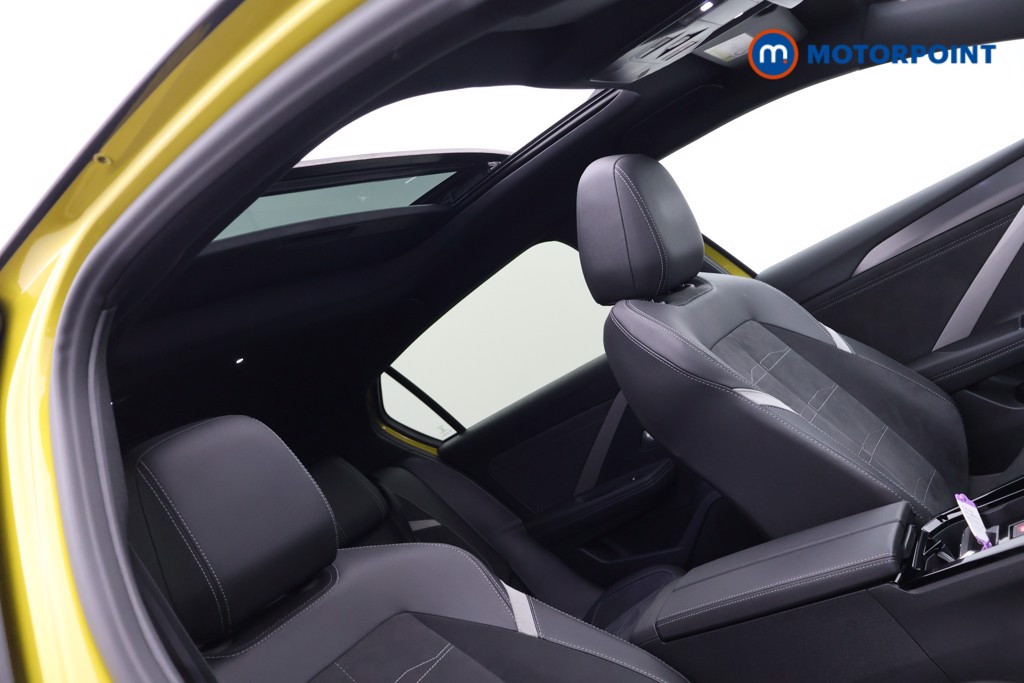 Vauxhall Astra Ultimate Manual Petrol Hatchback - Stock Number (1583705) - 23rd supplementary image