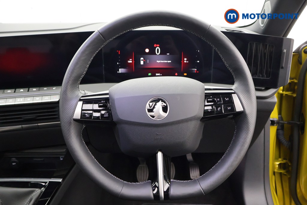 Vauxhall Astra Ultimate Manual Petrol Hatchback - Stock Number (1583705) - 1st supplementary image