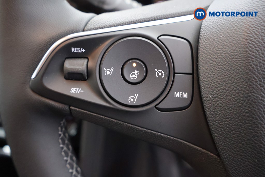 Vauxhall Grandland Ultimate Manual Petrol SUV - Stock Number (1583706) - 2nd supplementary image