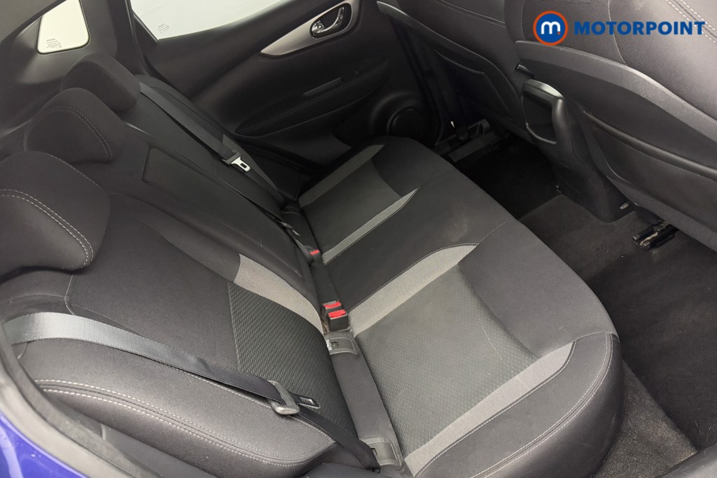 Nissan Qashqai N-Connecta Manual Petrol SUV - Stock Number (1583962) - 22nd supplementary image