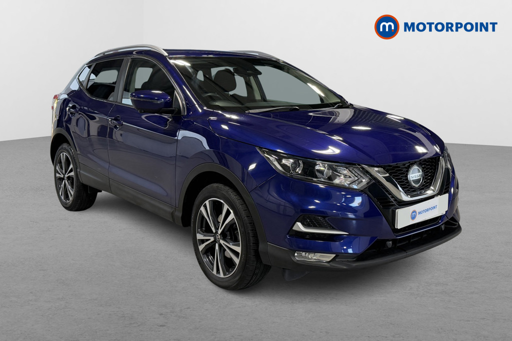 Nissan Qashqai N-Connecta Manual Petrol SUV - Stock Number (1583962) - Drivers side front corner