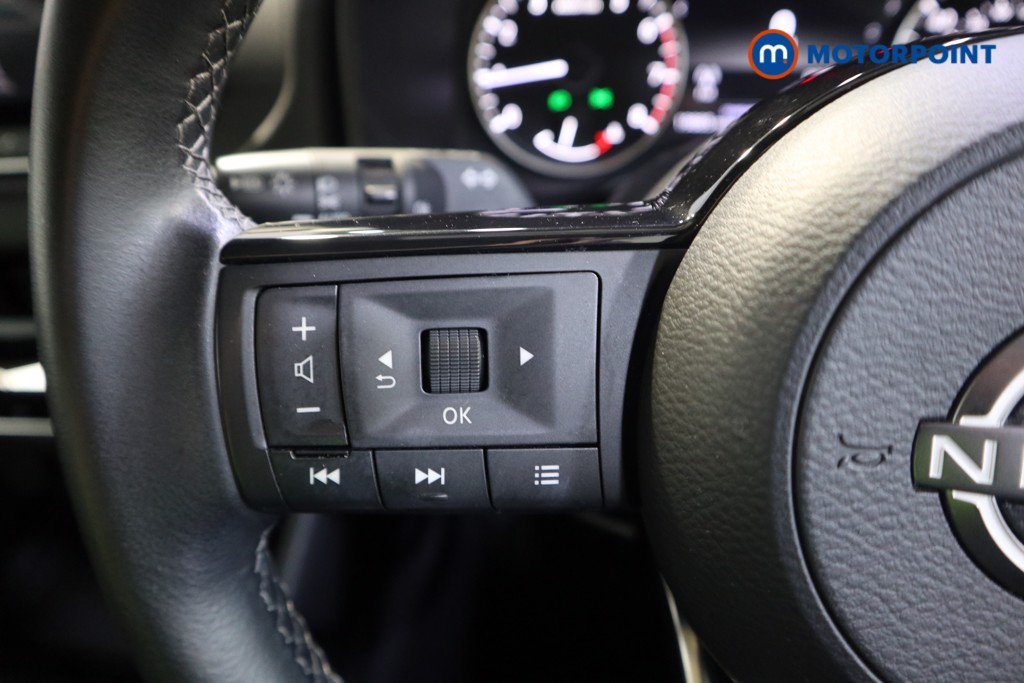 Nissan Qashqai Acenta Premium Manual Petrol SUV - Stock Number (1584393) - 3rd supplementary image