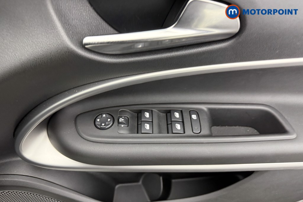 Jeep Avenger Summit Automatic Electric SUV - Stock Number (1584611) - 13th supplementary image