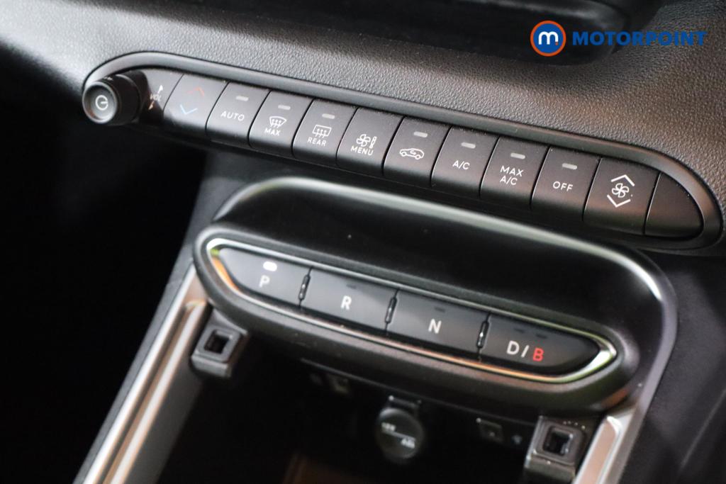 Jeep Avenger Summit Automatic Electric SUV - Stock Number (1584631) - 4th supplementary image