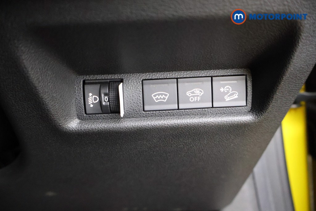 Jeep Avenger Summit Automatic Electric SUV - Stock Number (1584684) - 5th supplementary image