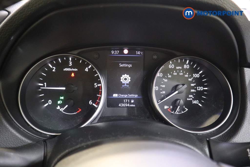 Nissan Qashqai Acenta Premium Manual Diesel SUV - Stock Number (1584716) - 5th supplementary image