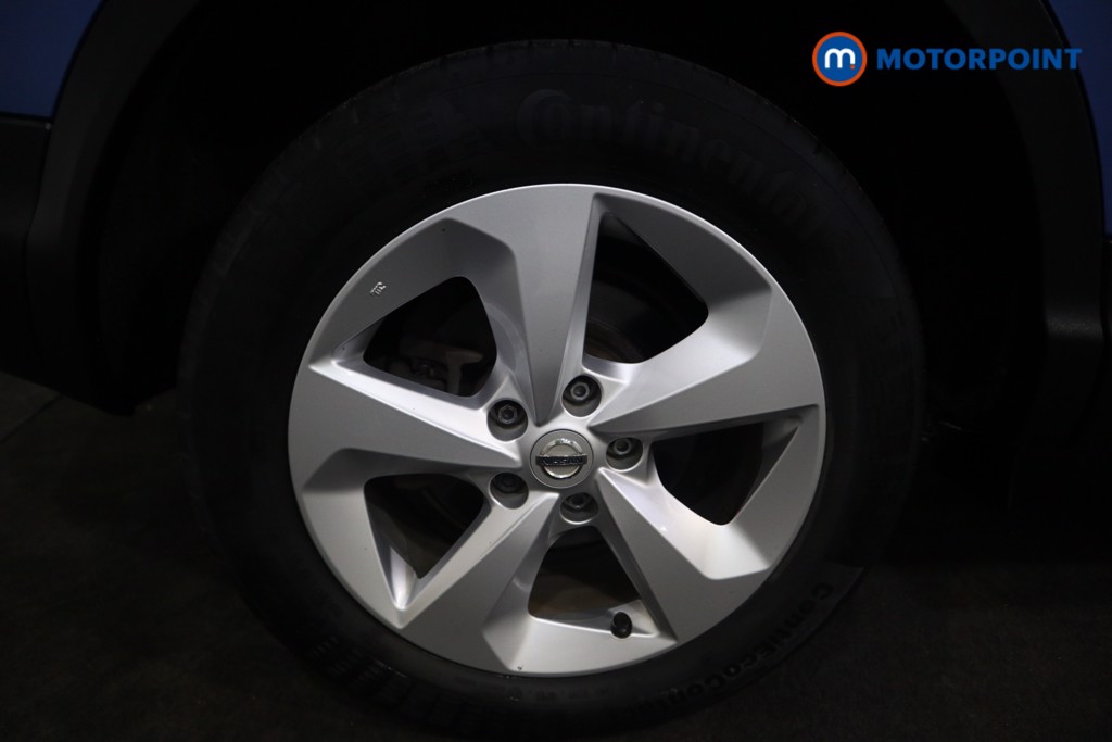 Nissan Qashqai Acenta Premium Manual Diesel SUV - Stock Number (1584716) - 18th supplementary image