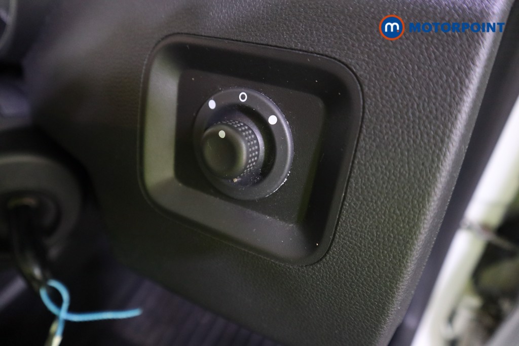 Dacia Duster Comfort Manual Petrol SUV - Stock Number (1584859) - 9th supplementary image