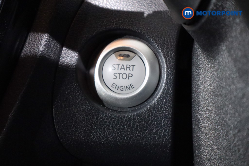 Nissan Juke Tekna Manual Petrol SUV - Stock Number (1584986) - 6th supplementary image