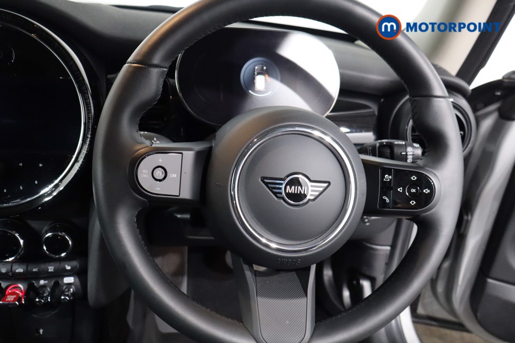 Mini Hatchback Cooper Classic Automatic Petrol Hatchback - Stock Number (1585056) - 6th supplementary image