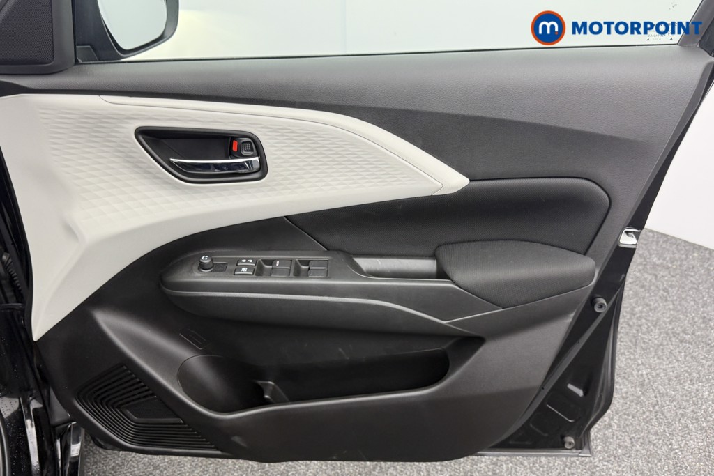 Suzuki Swift Motion Manual Petrol Hatchback - Stock Number (1585088) - 14th supplementary image