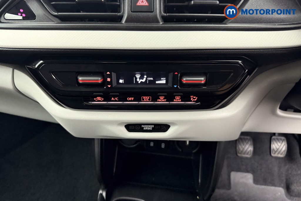 Suzuki Swift Motion Manual Petrol Hatchback - Stock Number (1585091) - 9th supplementary image