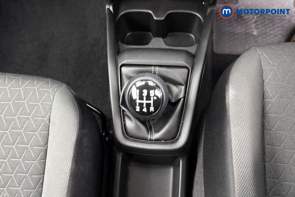 Suzuki Swift Motion Manual Petrol Hatchback - Stock Number (1585091) - 10th supplementary image