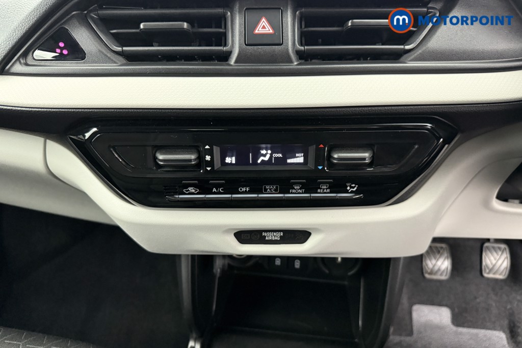Suzuki Swift Motion Manual Petrol Hatchback - Stock Number (1585099) - 9th supplementary image
