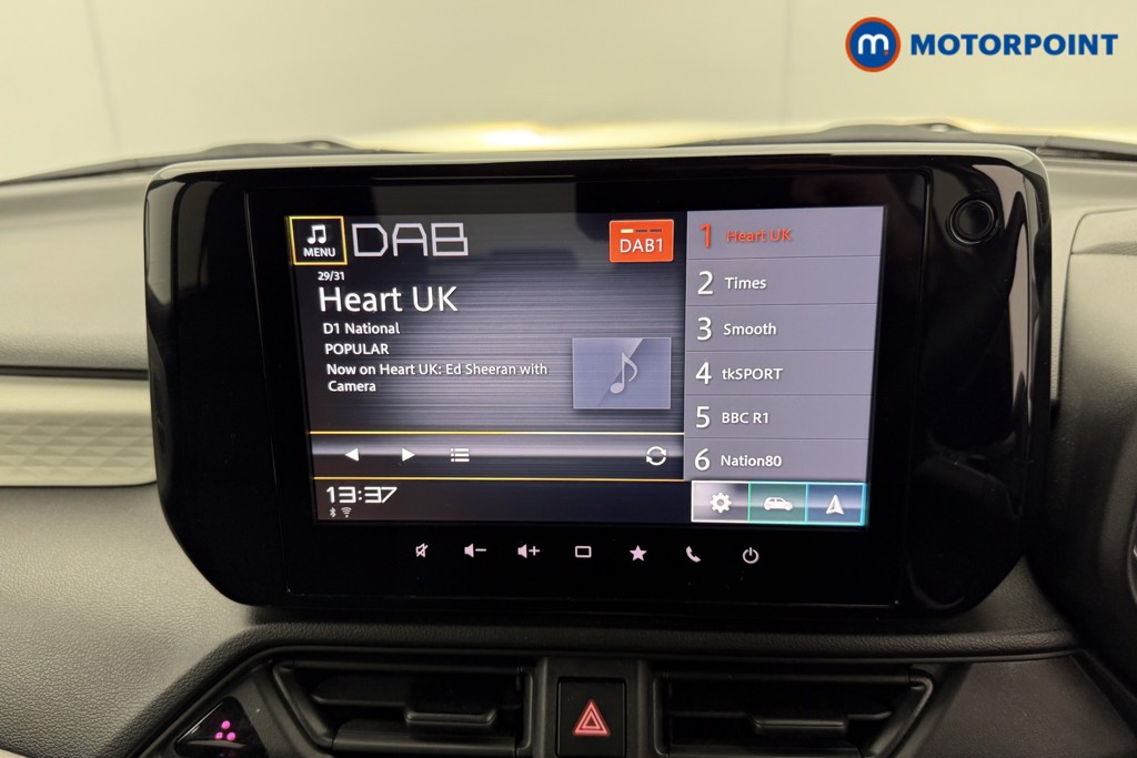 Suzuki Swift Motion Manual Petrol Hatchback - Stock Number (1585102) - 6th supplementary image