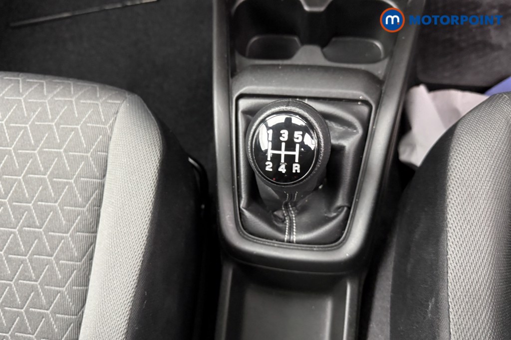 Suzuki Swift Motion Manual Petrol Hatchback - Stock Number (1585102) - 10th supplementary image