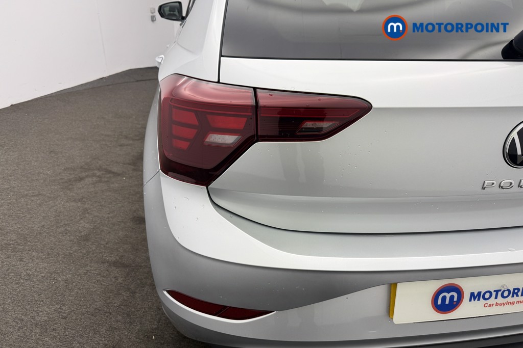 Volkswagen Polo Life Automatic Petrol Hatchback - Stock Number (1585110) - 7th supplementary image