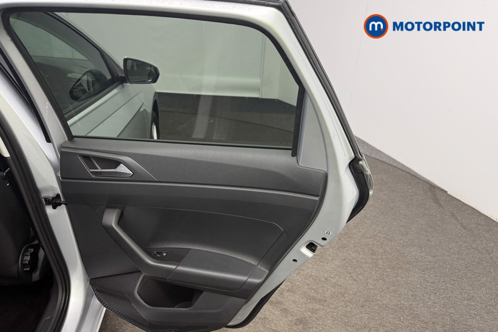 Volkswagen Polo Life Automatic Petrol Hatchback - Stock Number (1585110) - 12th supplementary image