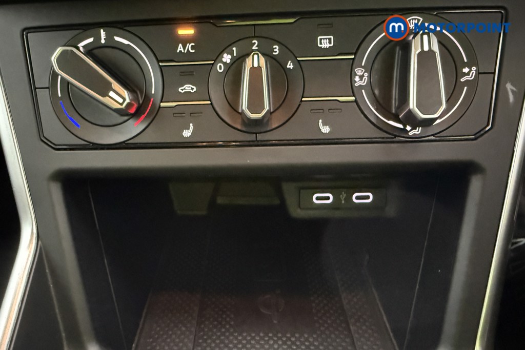 Volkswagen Polo Life Automatic Petrol Hatchback - Stock Number (1585110) - 22nd supplementary image