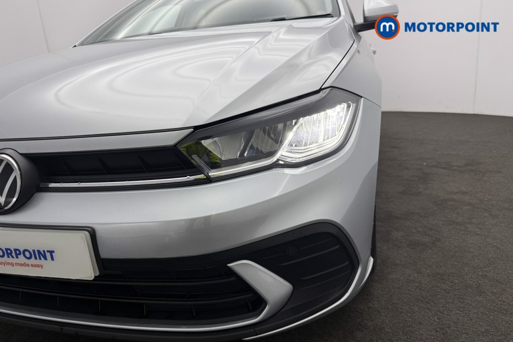 Volkswagen Polo Life Automatic Petrol Hatchback - Stock Number (1585110) - 31st supplementary image