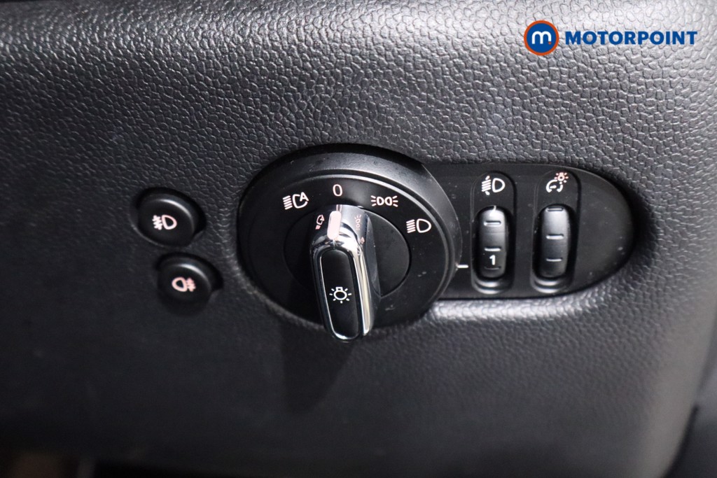 Mini Hatchback Cooper Automatic Petrol Hatchback - Stock Number (1585158) - 18th supplementary image