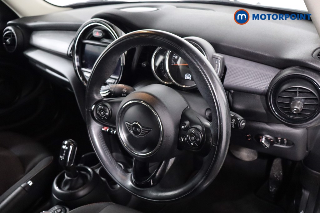 Mini Hatchback Cooper Automatic Petrol Hatchback - Stock Number (1585158) - 22nd supplementary image