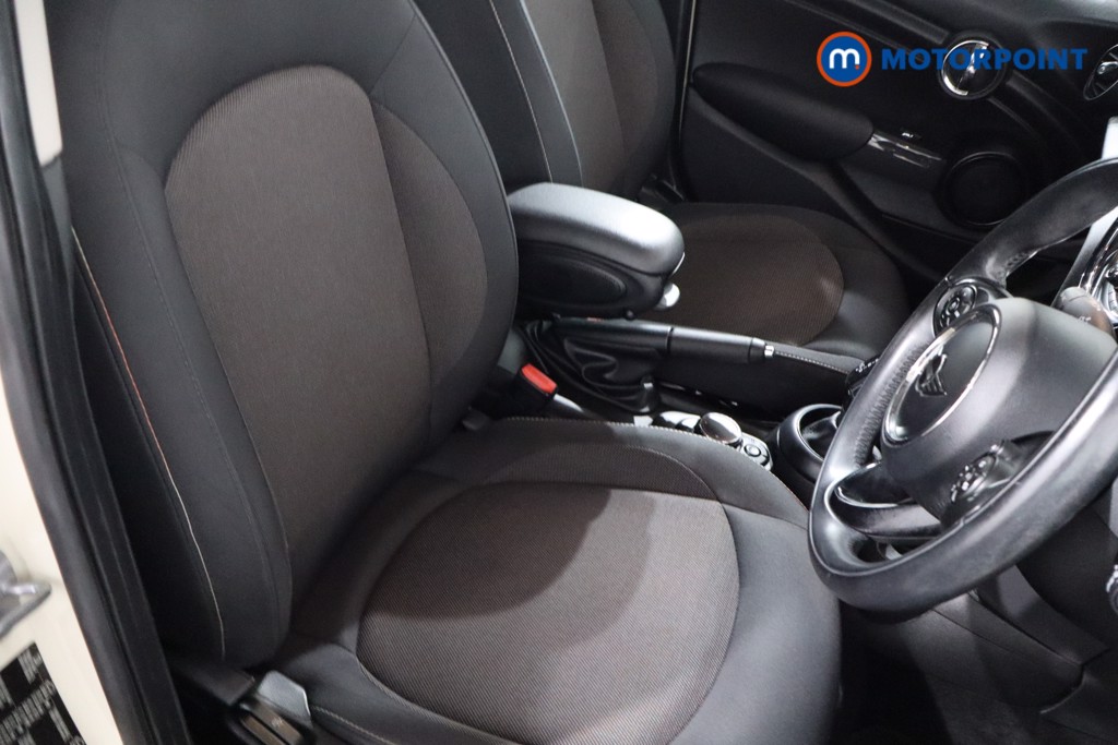 Mini Hatchback Cooper Automatic Petrol Hatchback - Stock Number (1585158) - 23rd supplementary image