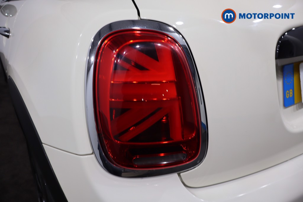 Mini Hatchback Cooper Automatic Petrol Hatchback - Stock Number (1585158) - 32nd supplementary image