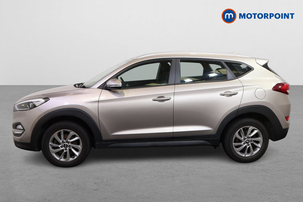 Hyundai Tucson SE Manual Petrol SUV - Stock Number (1585283) - Passenger side