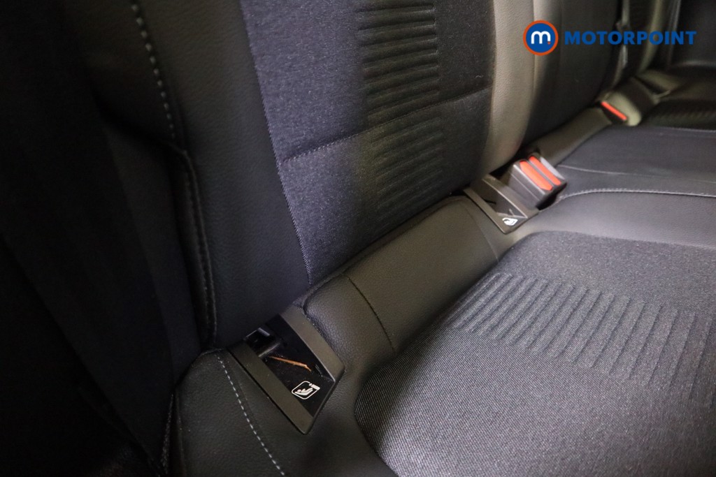 Ford Focus Active X Automatic Petrol Estate - Stock Number (1585944) - 17th supplementary image