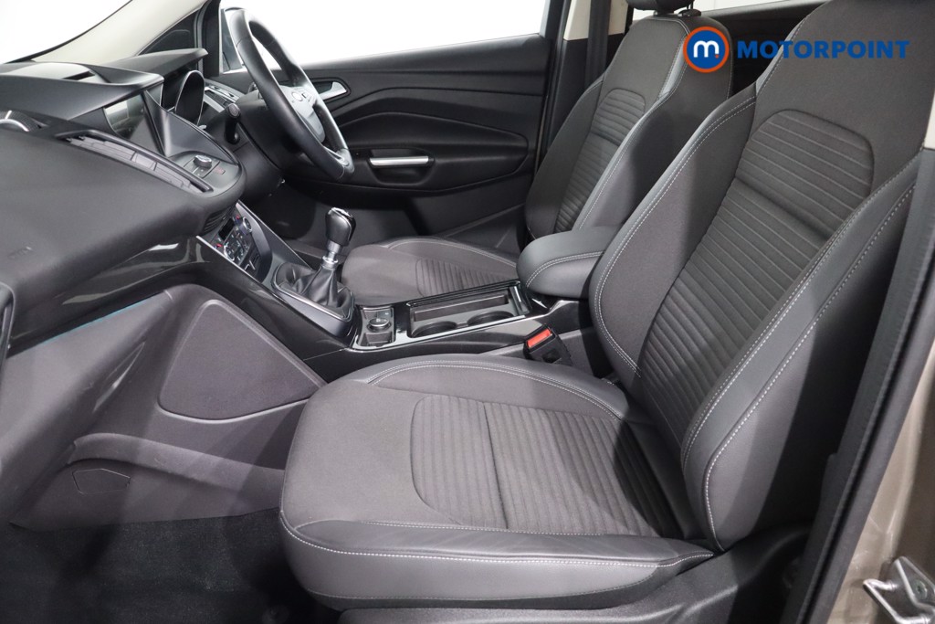 Ford Kuga Titanium Edition Manual Petrol SUV - Stock Number (1585948) - 4th supplementary image