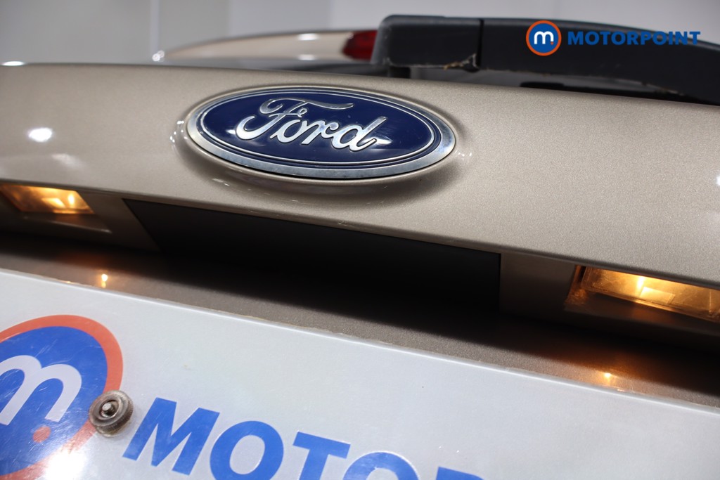Ford Kuga Titanium Edition Manual Petrol SUV - Stock Number (1585948) - 36th supplementary image
