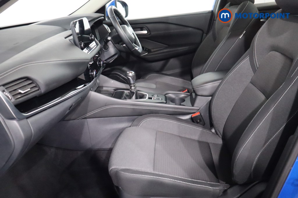 Nissan Qashqai N-Connecta Manual Petrol SUV - Stock Number (1585978) - 4th supplementary image