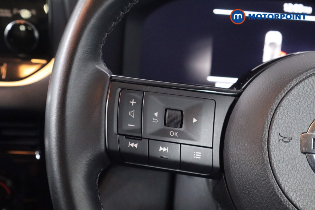 Nissan Qashqai N-Connecta Manual Petrol SUV - Stock Number (1585978) - 7th supplementary image