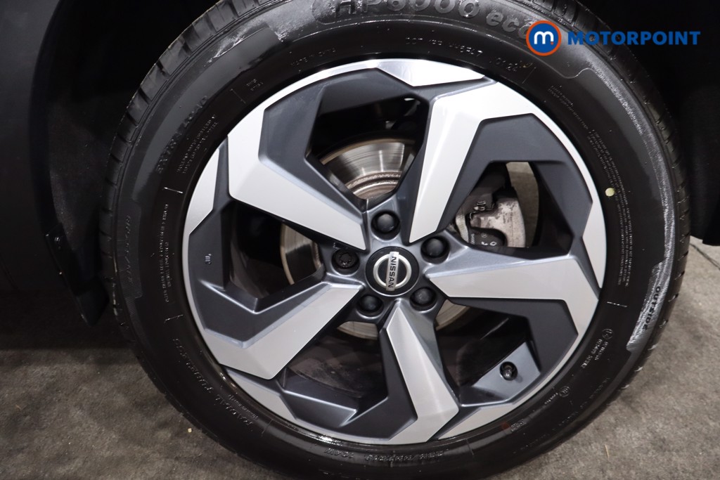 Nissan Qashqai N-Connecta Manual Petrol SUV - Stock Number (1585978) - 12th supplementary image