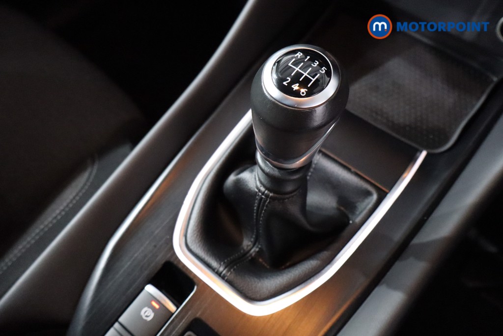 Nissan Qashqai N-Connecta Manual Petrol SUV - Stock Number (1585978) - 14th supplementary image