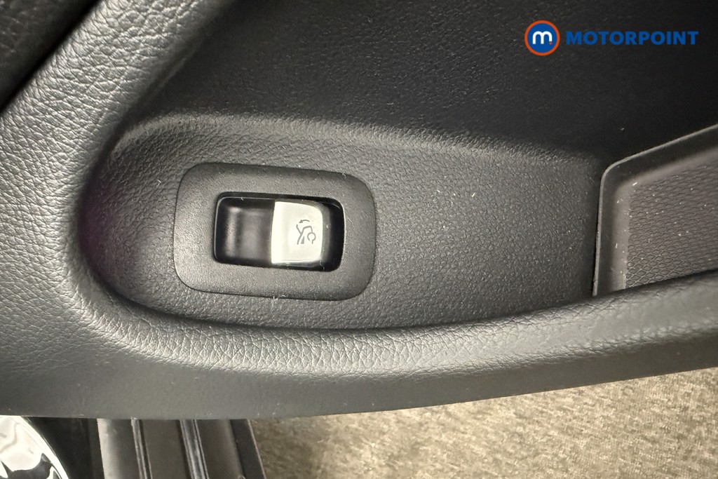 Mercedes-Benz C Class AMG Automatic Petrol Convertible - Stock Number (1586291) - 21st supplementary image