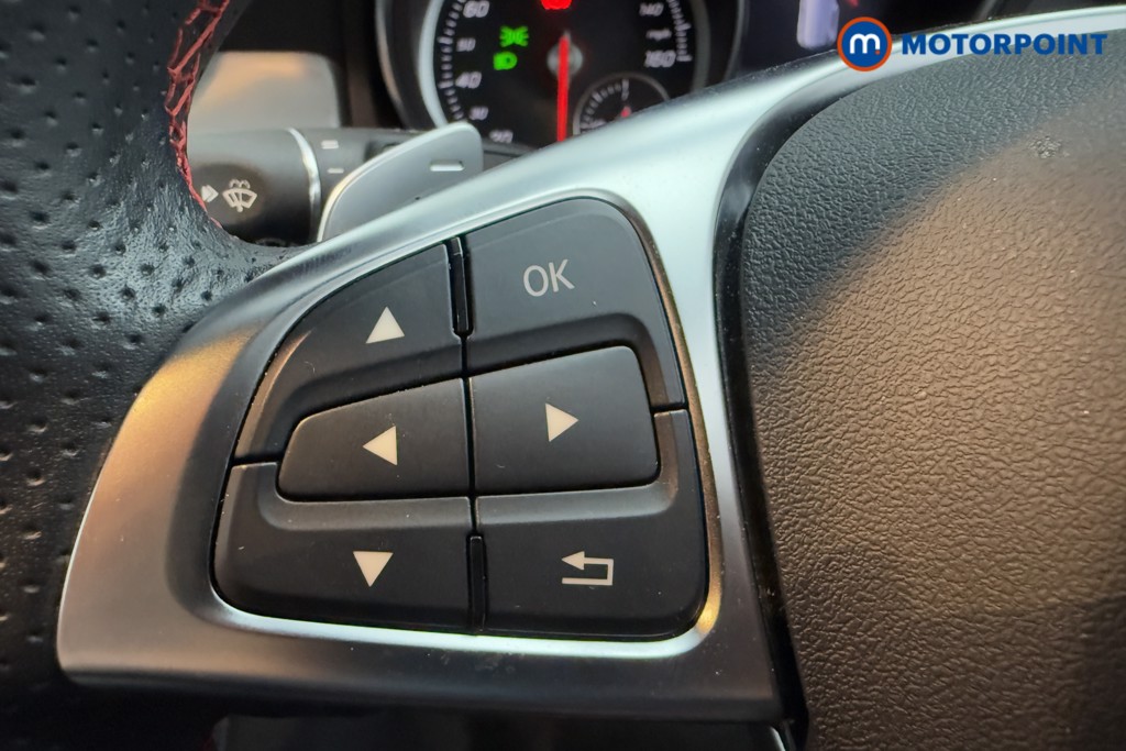 Mercedes-Benz GLA Amg Line Automatic Petrol SUV - Stock Number (1586317) - 4th supplementary image