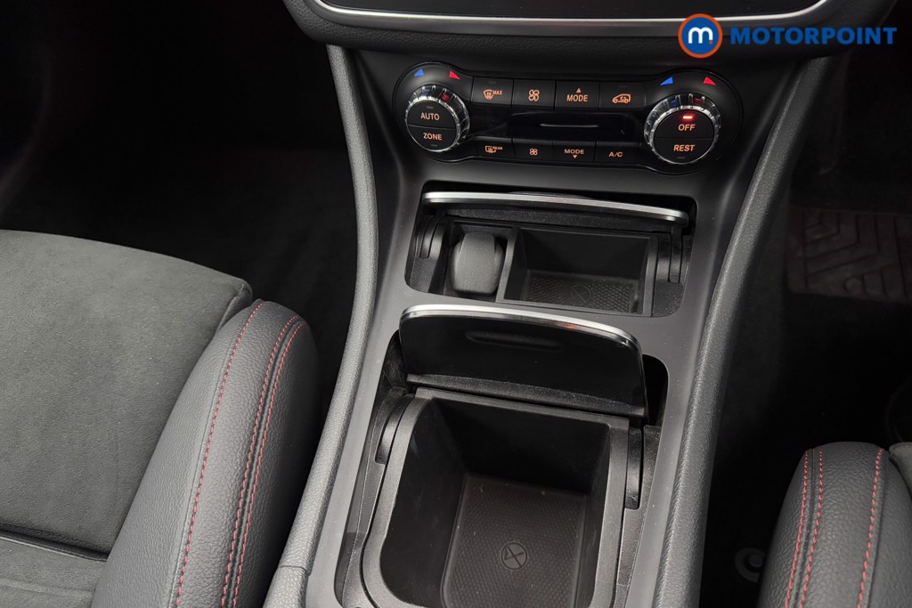 Mercedes-Benz GLA Amg Line Automatic Petrol SUV - Stock Number (1586317) - 14th supplementary image