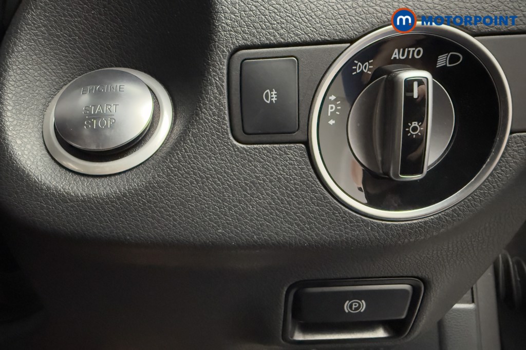 Mercedes-Benz GLA Amg Line Automatic Petrol SUV - Stock Number (1586317) - 17th supplementary image