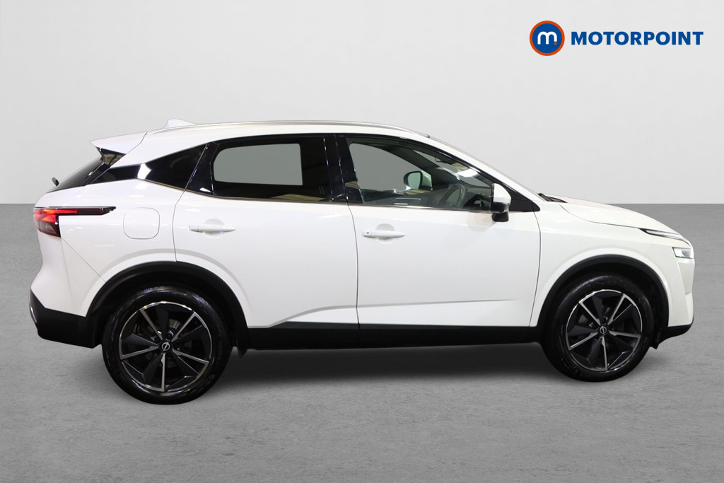 Nissan Qashqai Tekna Automatic Petrol SUV - Stock Number (1586491) - Drivers side