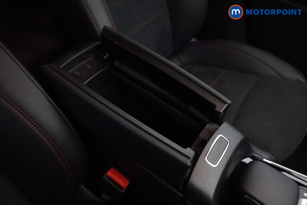 Mercedes-Benz GLA Amg Line Automatic Petrol SUV - Stock Number (1586536) - 17th supplementary image
