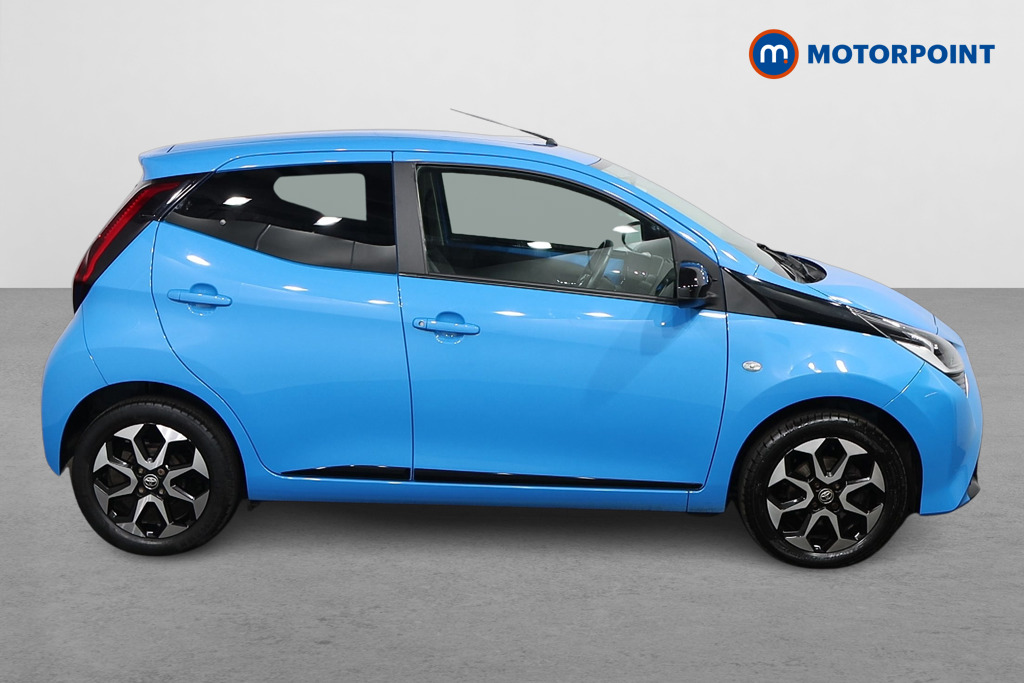 Toyota Aygo X-Trend Manual Petrol Hatchback - Stock Number (1586635) - Drivers side