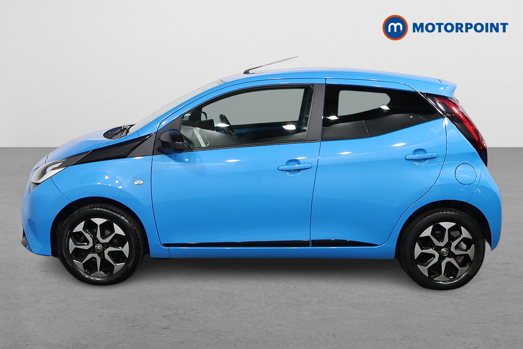 Toyota Aygo X-Trend Manual Petrol Hatchback - Stock Number (1586635) - Passenger side