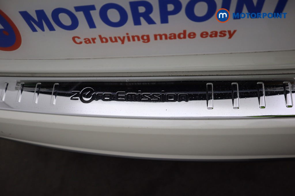 Nissan Leaf E-Plus Tekna Automatic Electric Hatchback - Stock Number (1586716) - 20th supplementary image